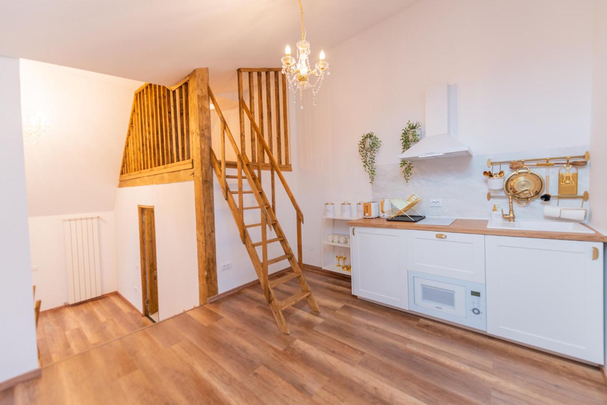 Fernweh Haus Brasov Hotel Buitenkant foto